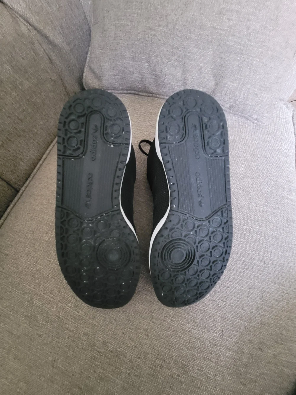 Adidas Originals Veritas Mid Blackout Shoes Size 8
